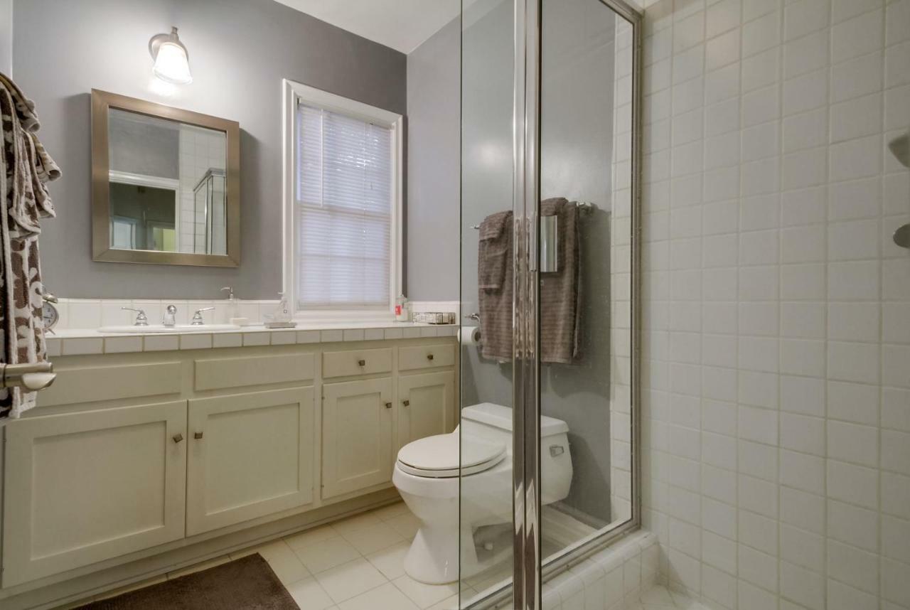 A Touch Of Cape Cod In West Hollywood Villa Los Angeles Bagian luar foto