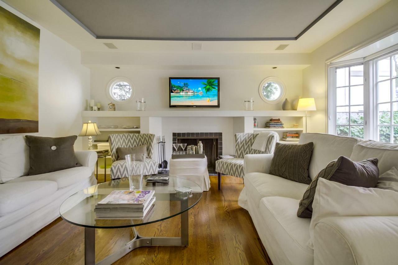 A Touch Of Cape Cod In West Hollywood Villa Los Angeles Bagian luar foto